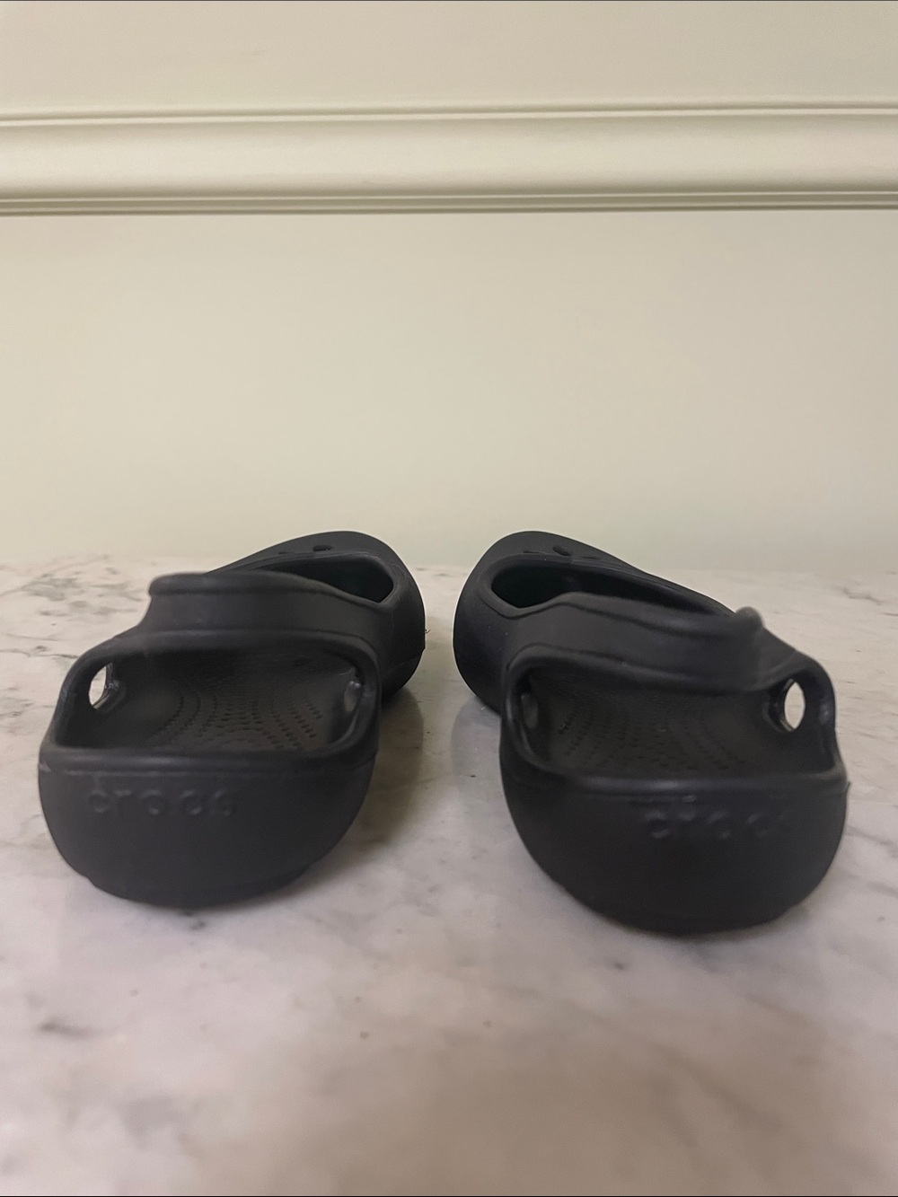 CROCS Women's Black Slingback Flats - Picture 5 of 7